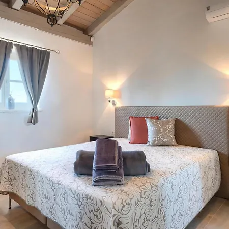 Beautiful In With Sauna 度假居