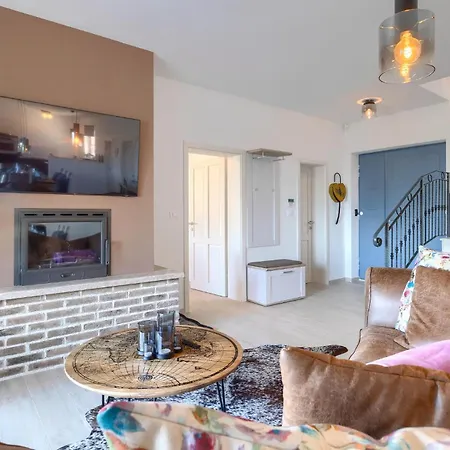 Beautiful In With Sauna Holiday home Maruzini